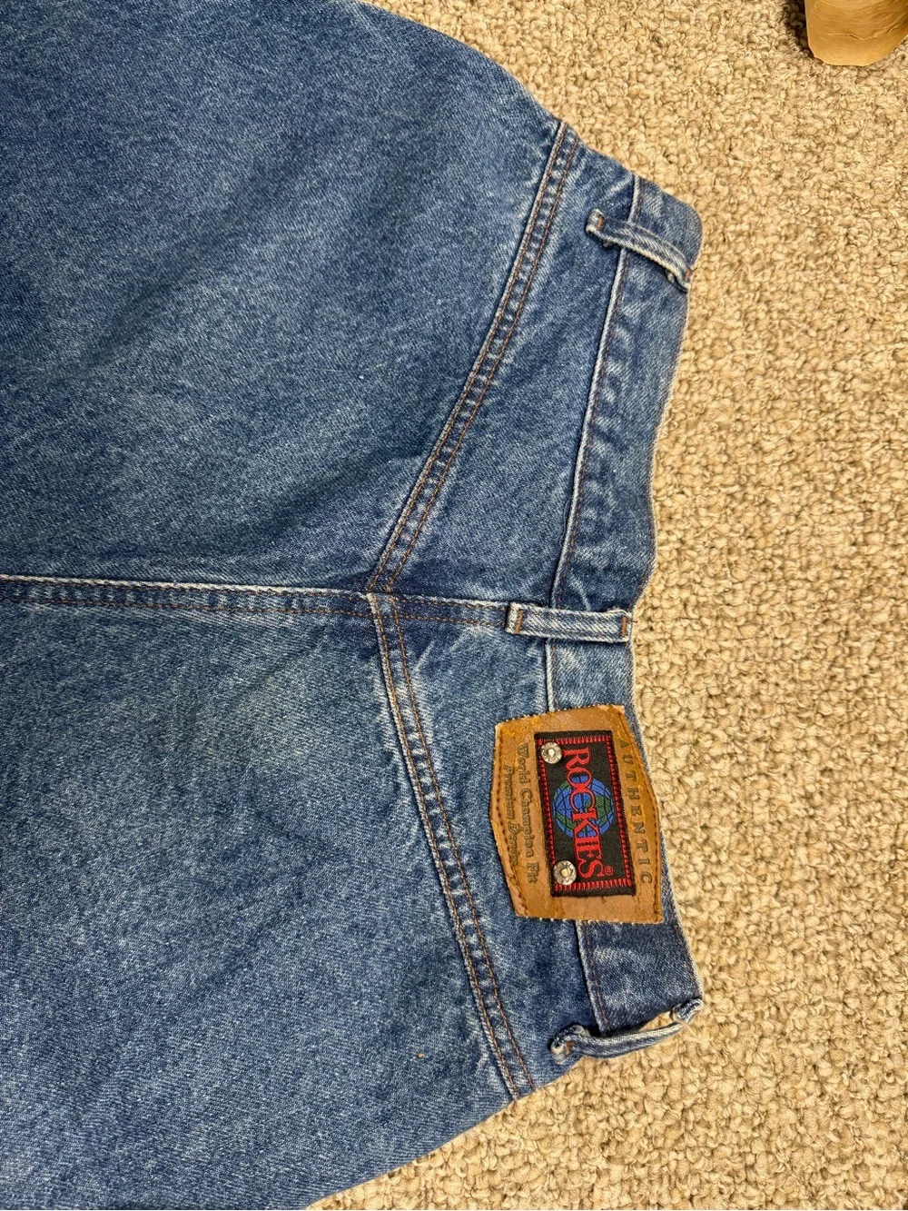 VintageRockies Relaxed Fit Denim Jeans in Blue with Brown size 32/13 100% cotton